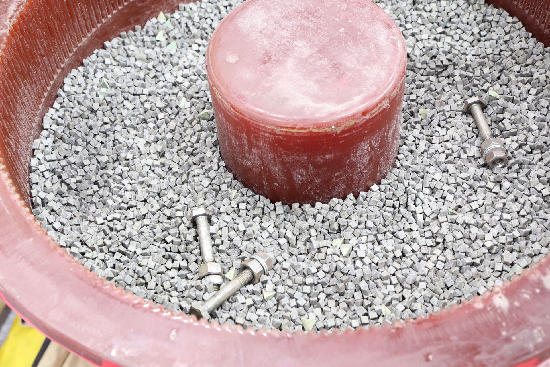 Ceramic Tumbling Media Interactivia Blast and Tumble Finishing Media